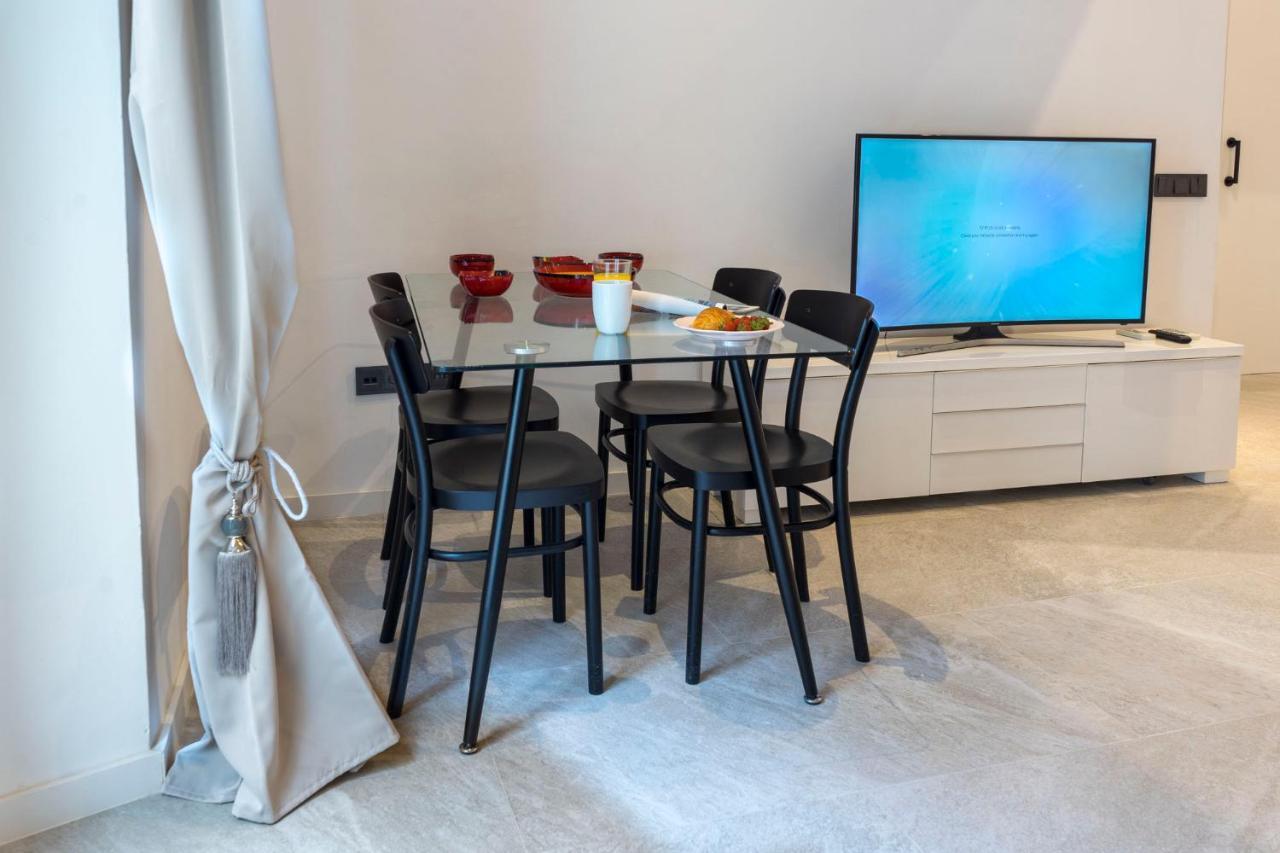 Acogedor Apartamento En Pleno Centro De Malaga By Sharingco Apartment Luaran gambar