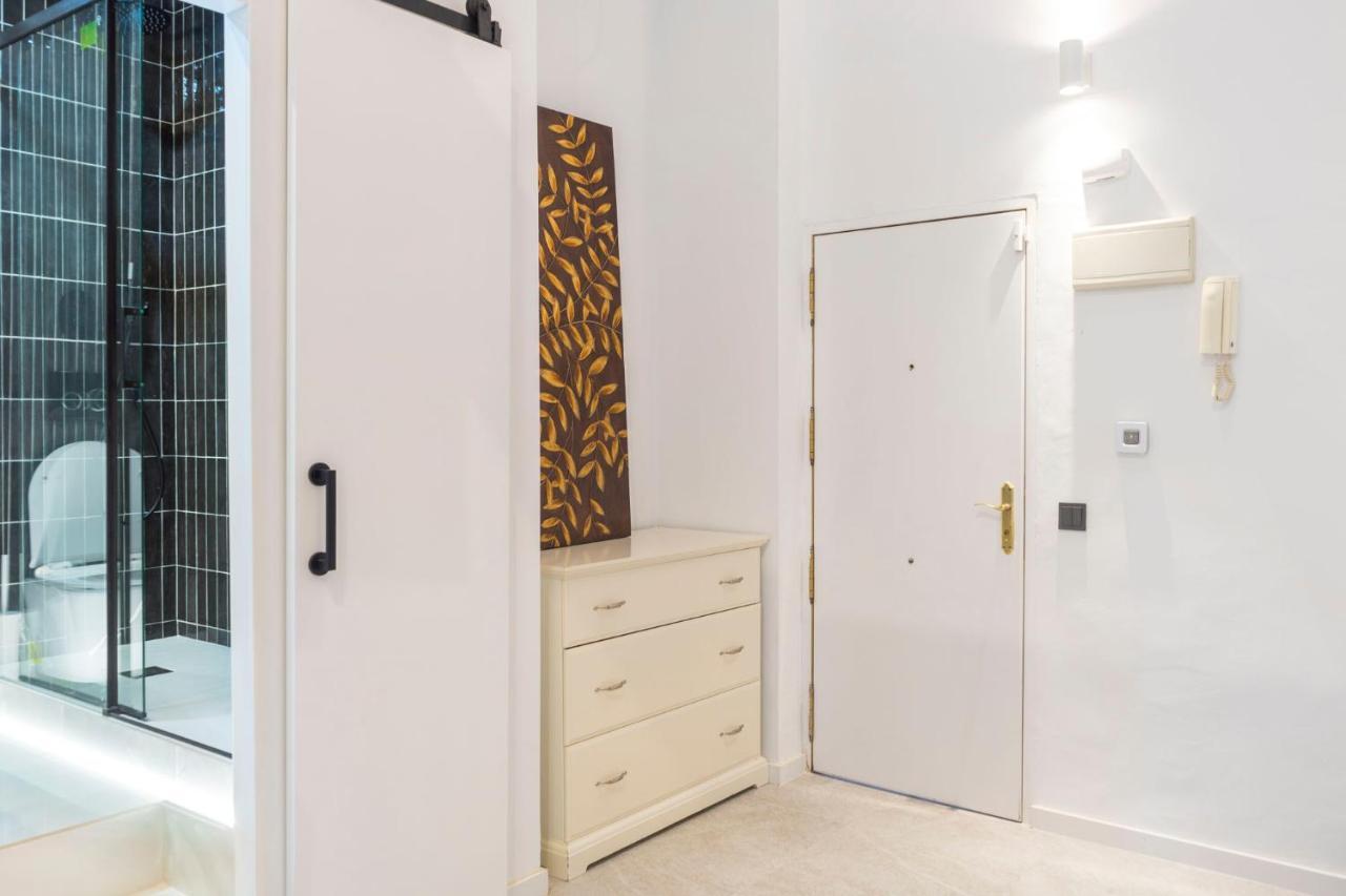 Acogedor Apartamento En Pleno Centro De Malaga By Sharingco Apartment Luaran gambar