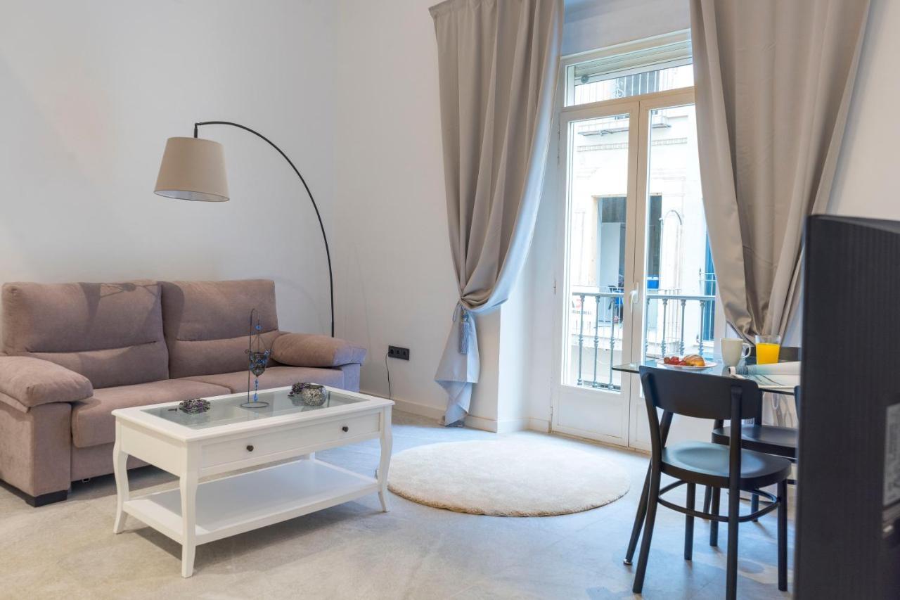 Acogedor Apartamento En Pleno Centro De Malaga By Sharingco Apartment Luaran gambar